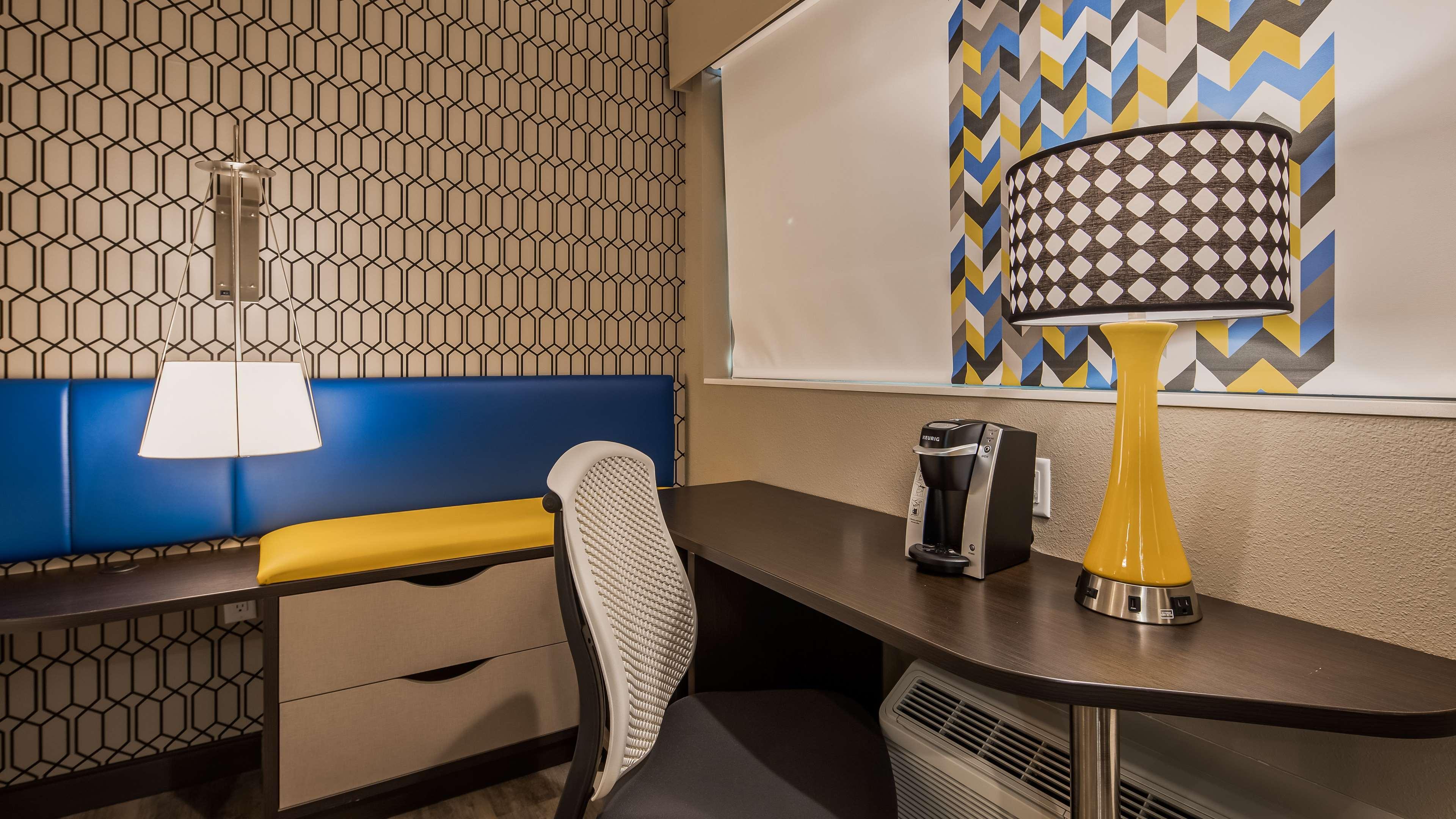 Glo Best Western Tulsa-Catoosa East Route 66 מראה חיצוני תמונה